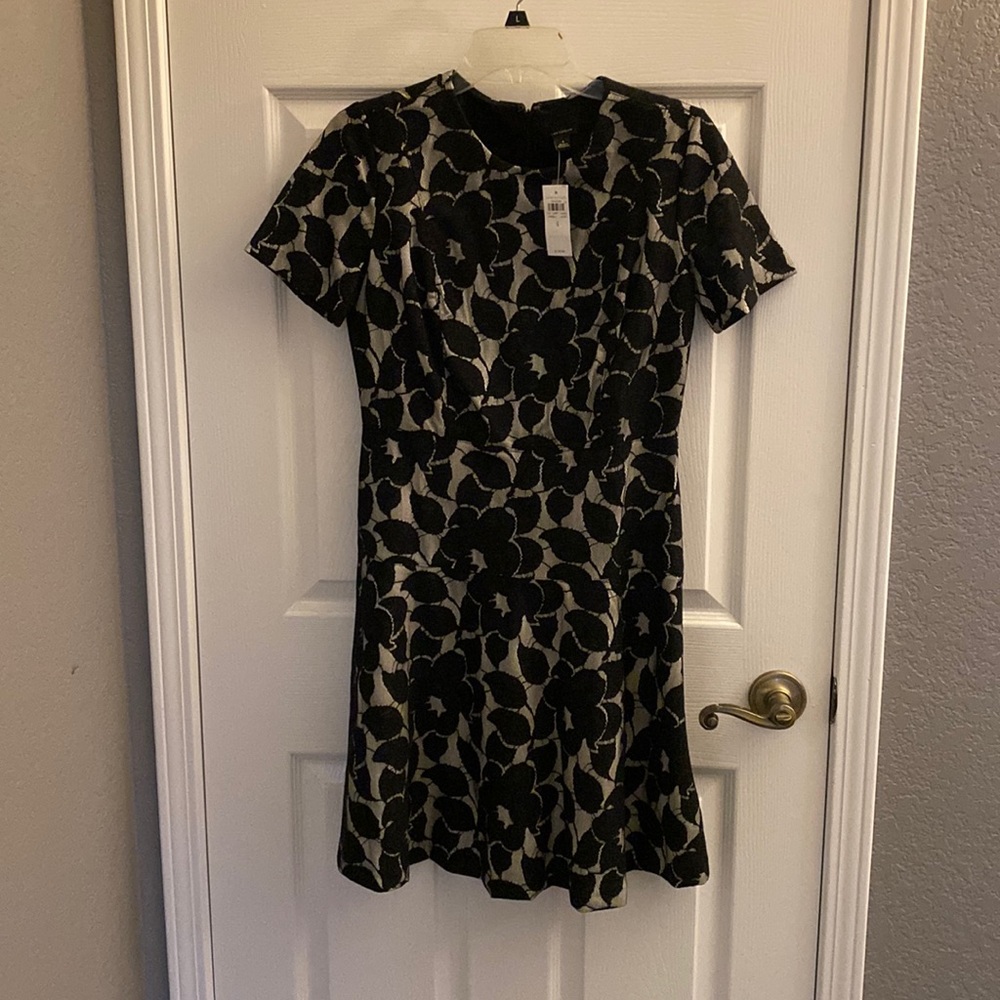 Ann Taylor Lace Floral Dress SIZE 4